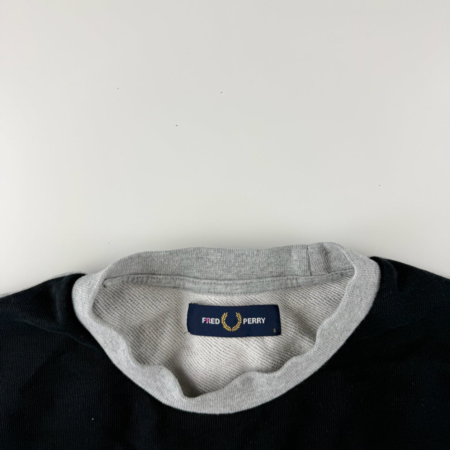 Fred Perry Pullover (S)