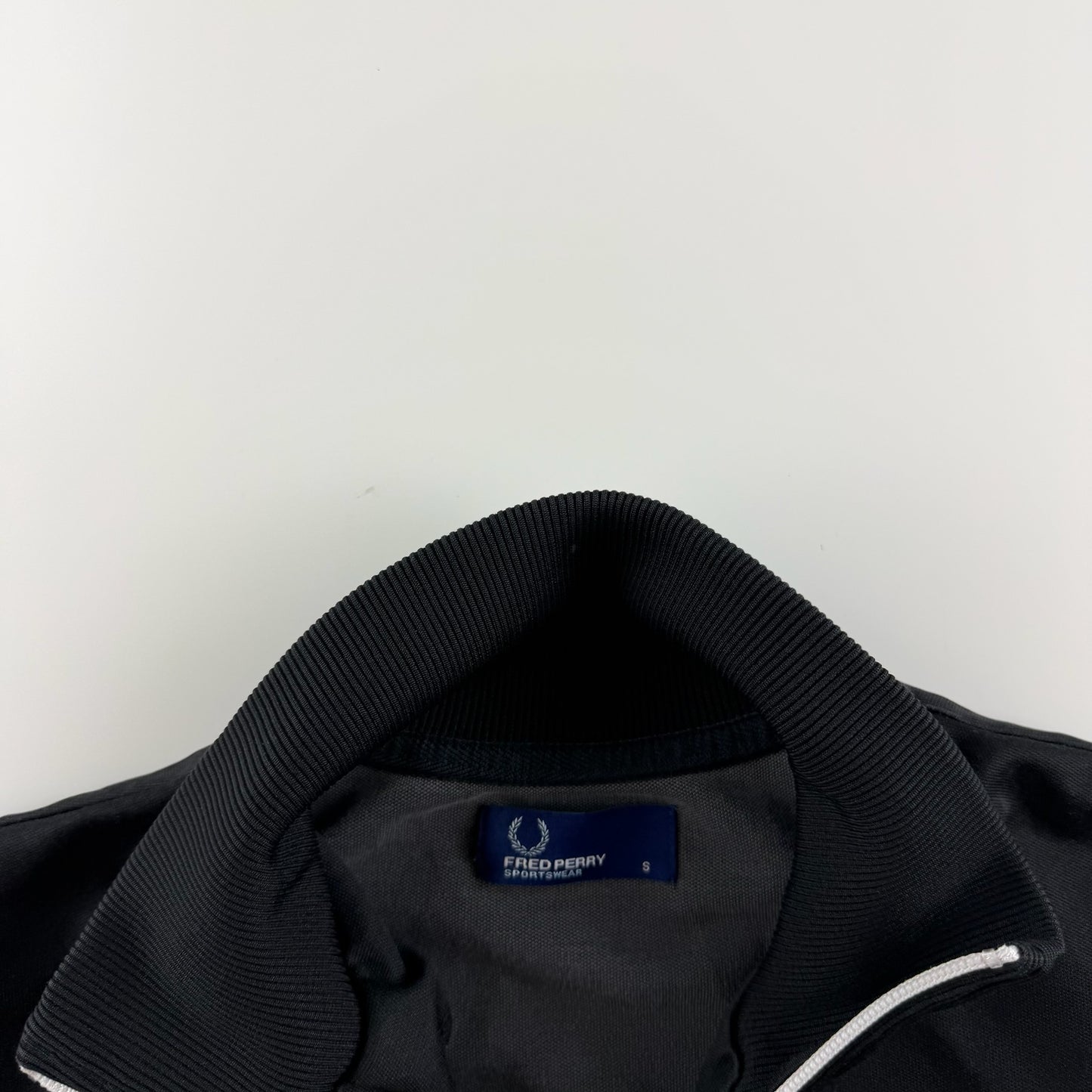 Fred Perry Trackjacket (S)