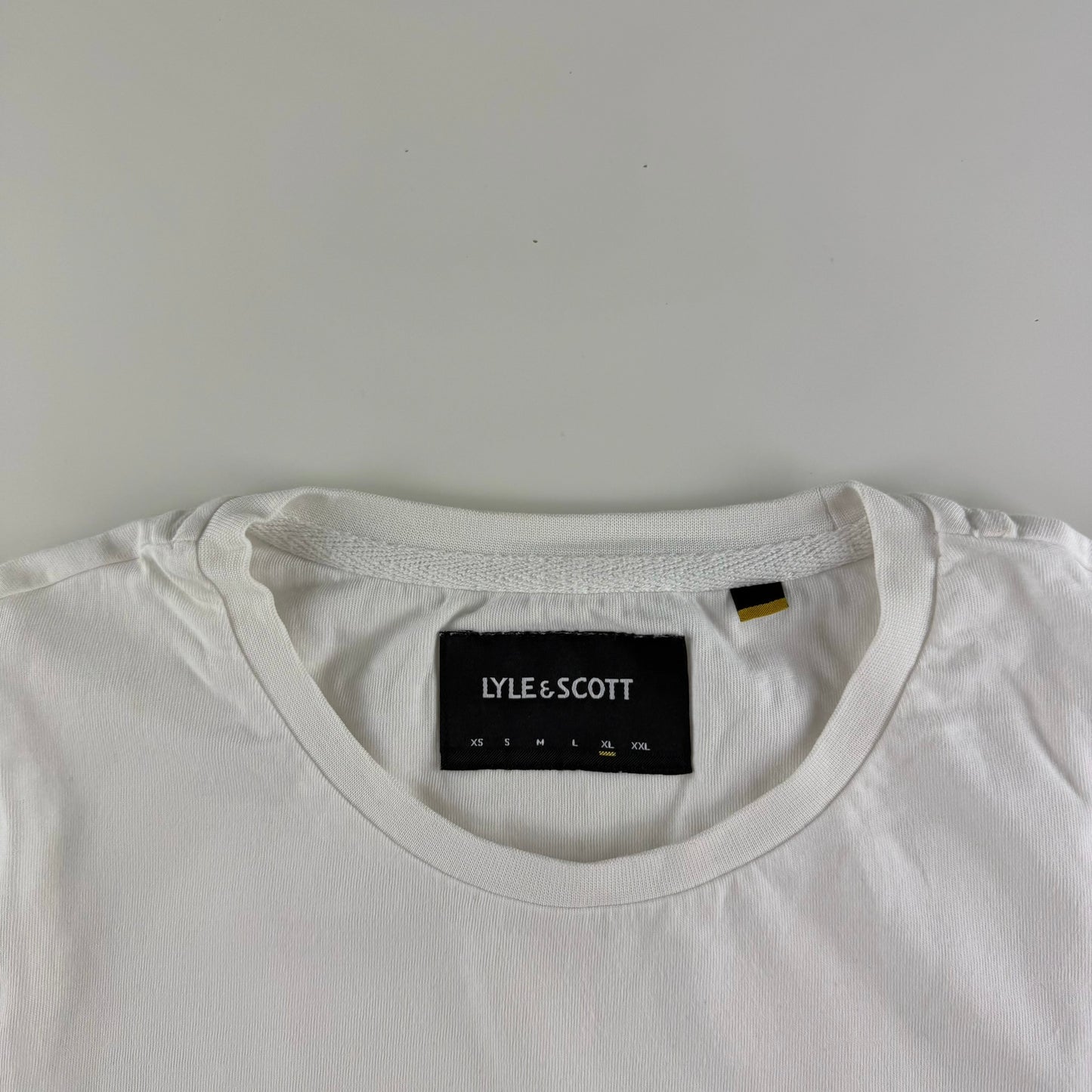 Lyle & Scott T-Shirt (XL)