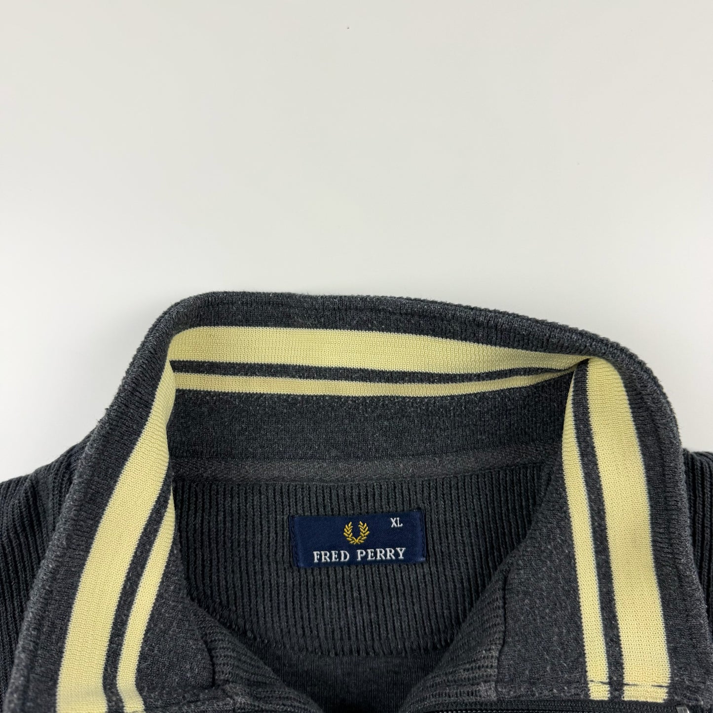 Fred Perry Trackjacket (XL)