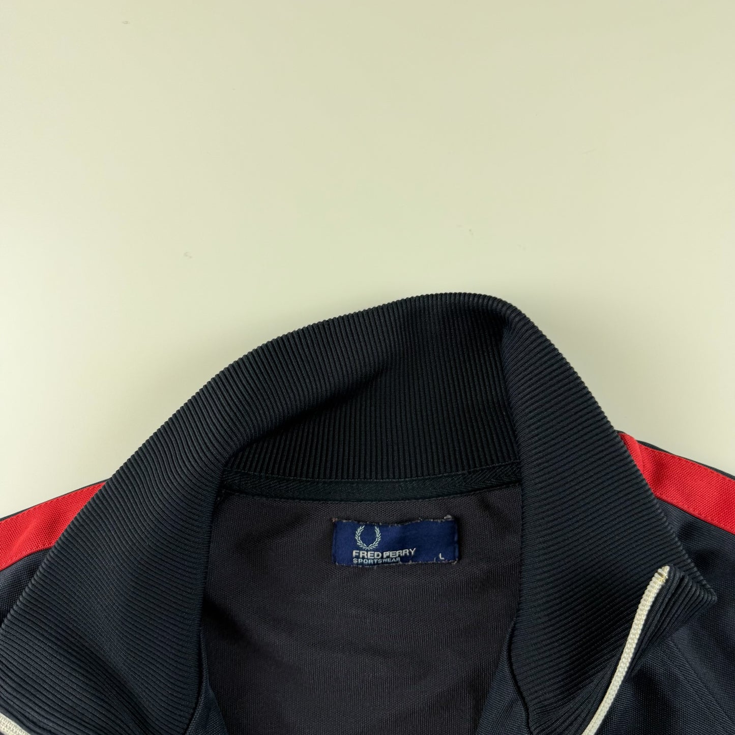 Fred Perry Trackjacket (L)
