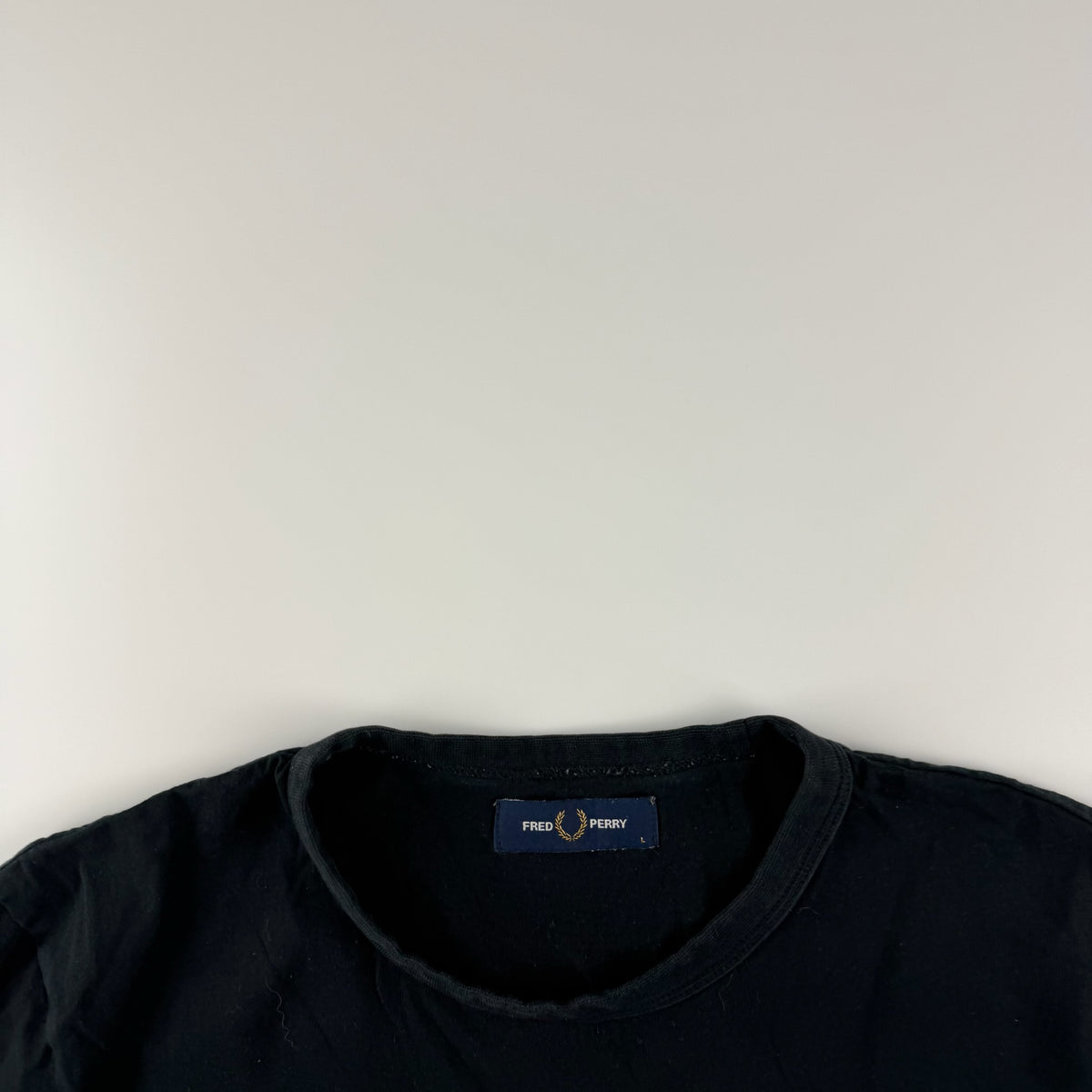 Fred Perry Tshirt (L)