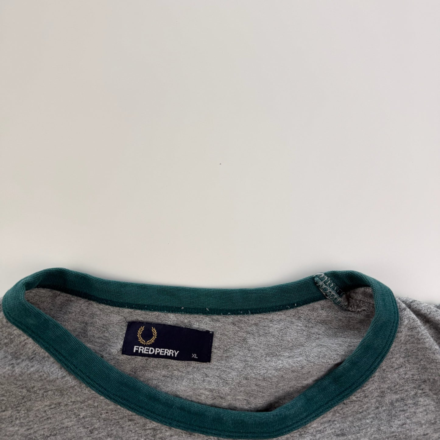 Fred Perry T-Shirt (XL)
