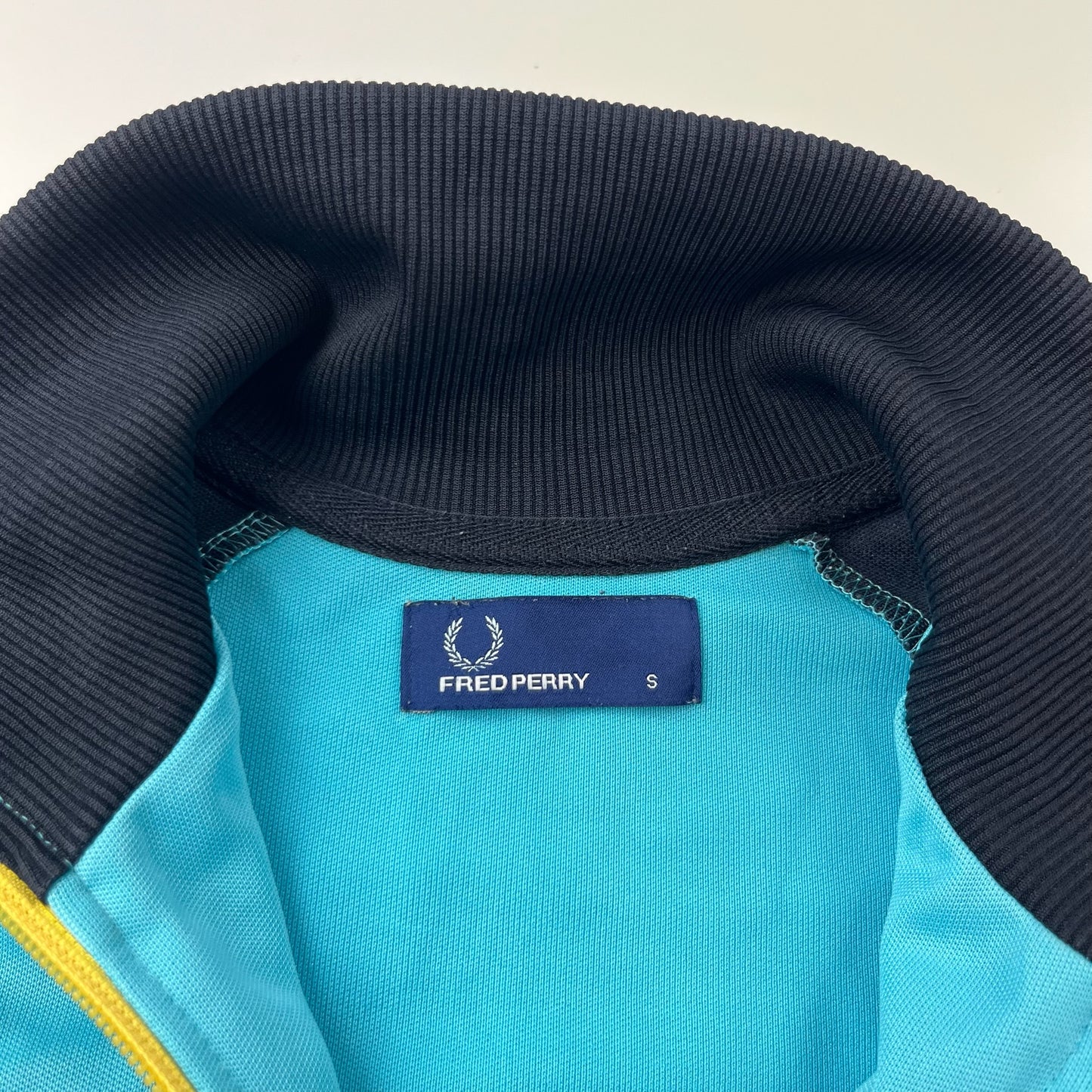 Fred Perry Trackjacket (S)