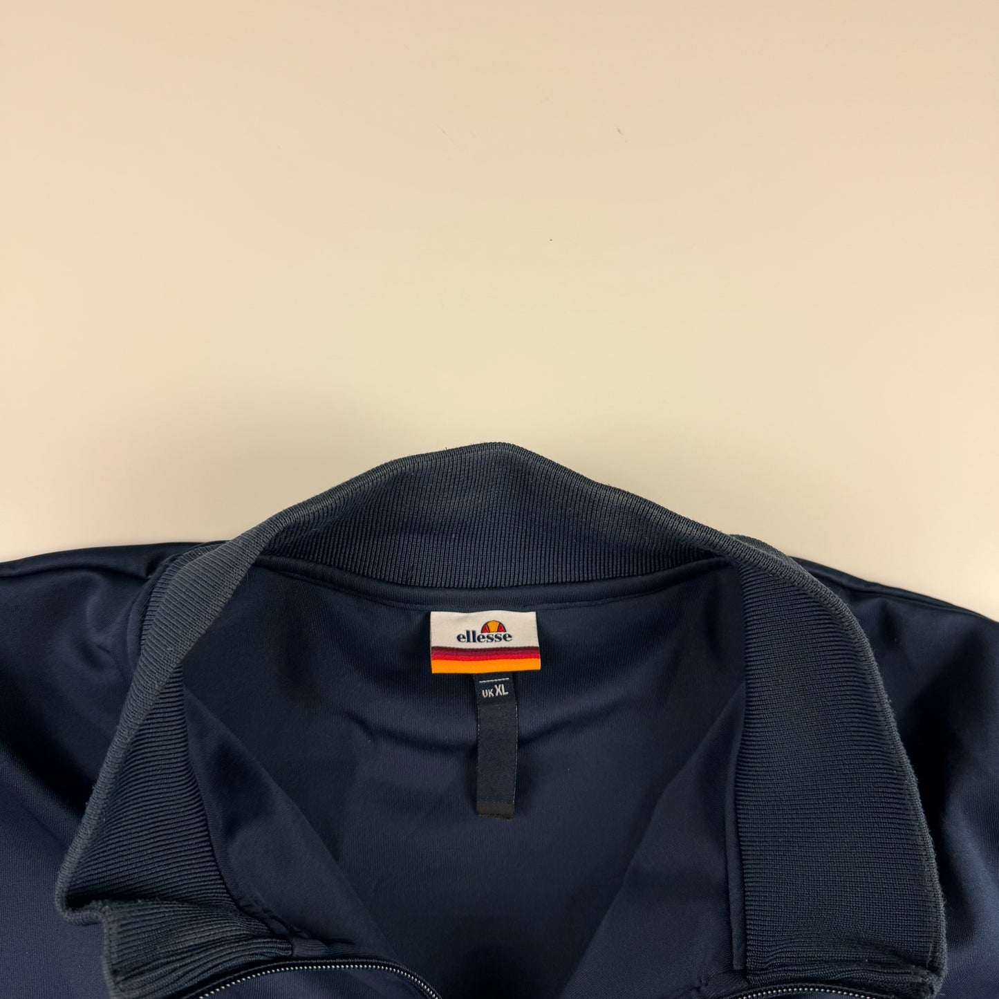 Ellesse træningsjakke (XL)
