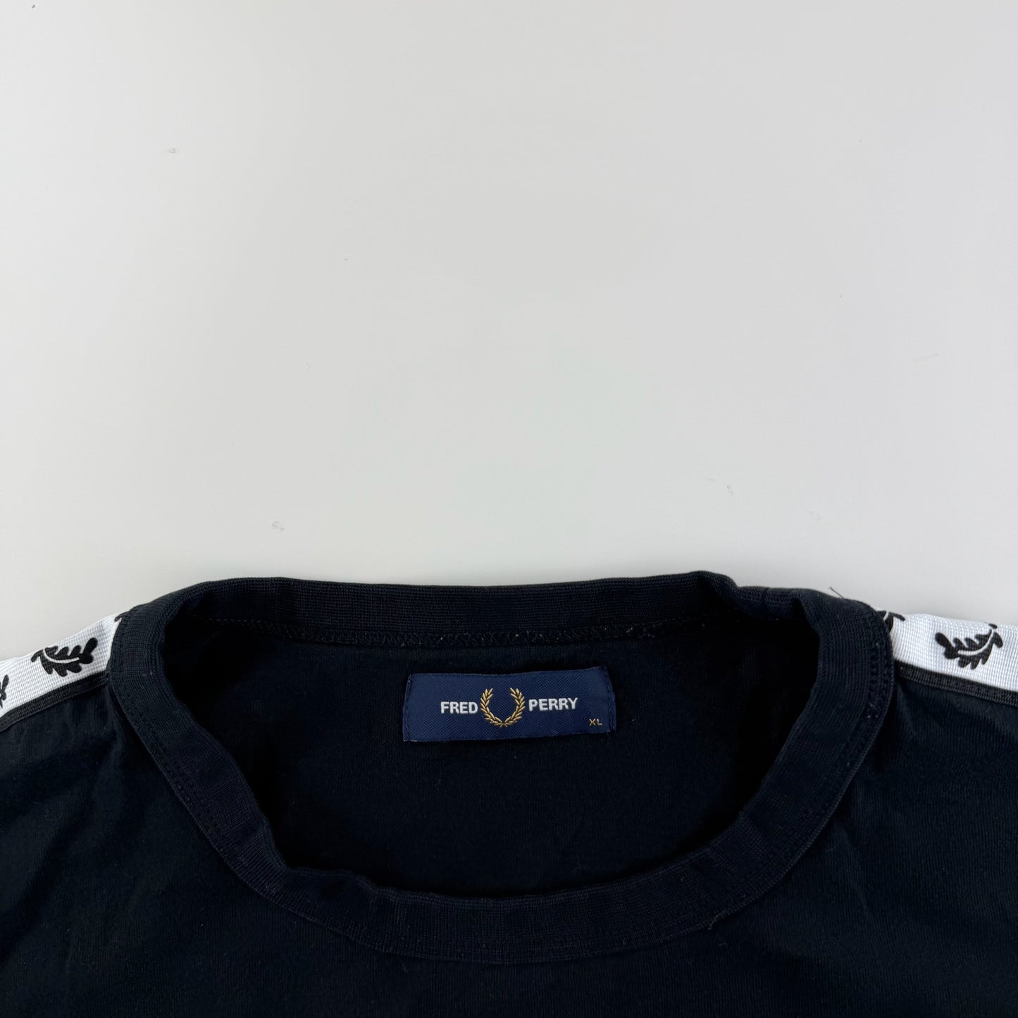 Fred Perry Langarmshirt (XL)
