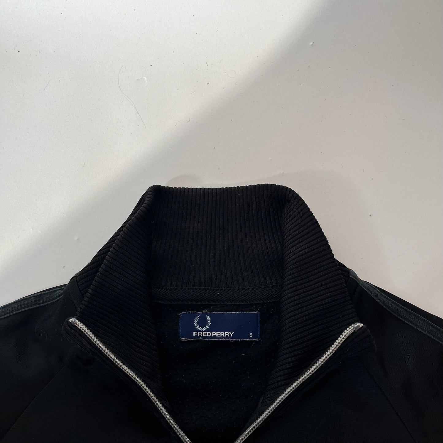 Fred Perry Trackjacket (S)