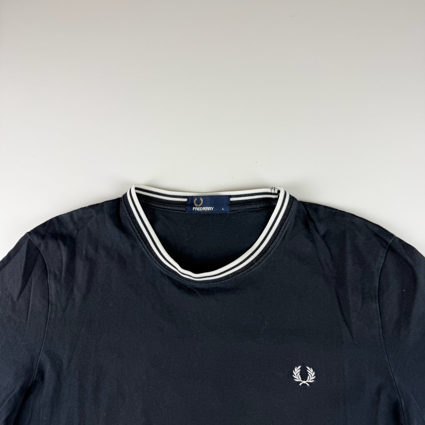 Fred Perry Tshirt (L)