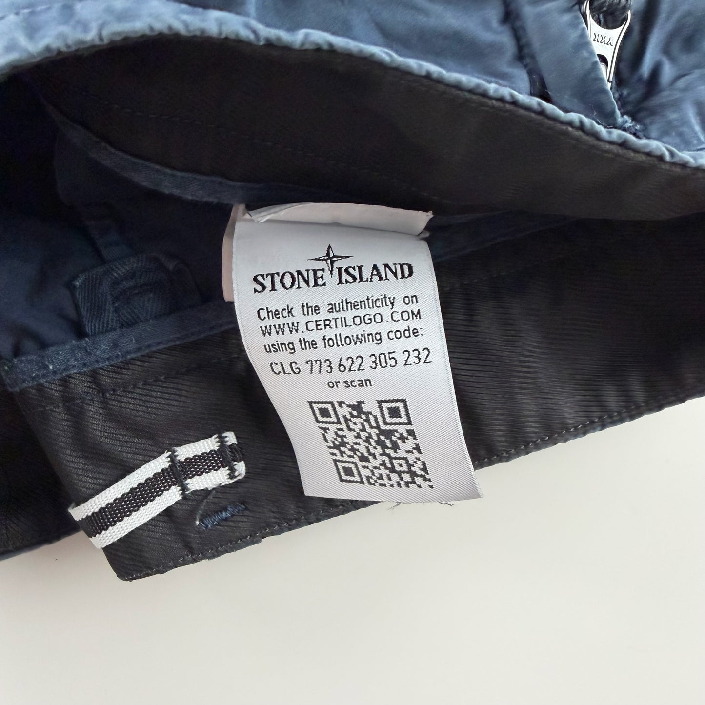 Stone Island Shorts (S)