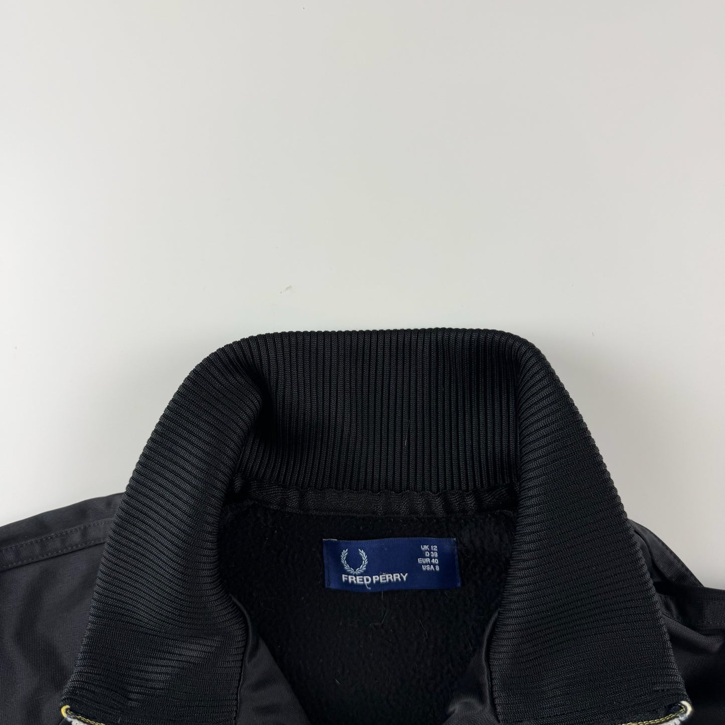 Fred Perry Trackjacket (S)