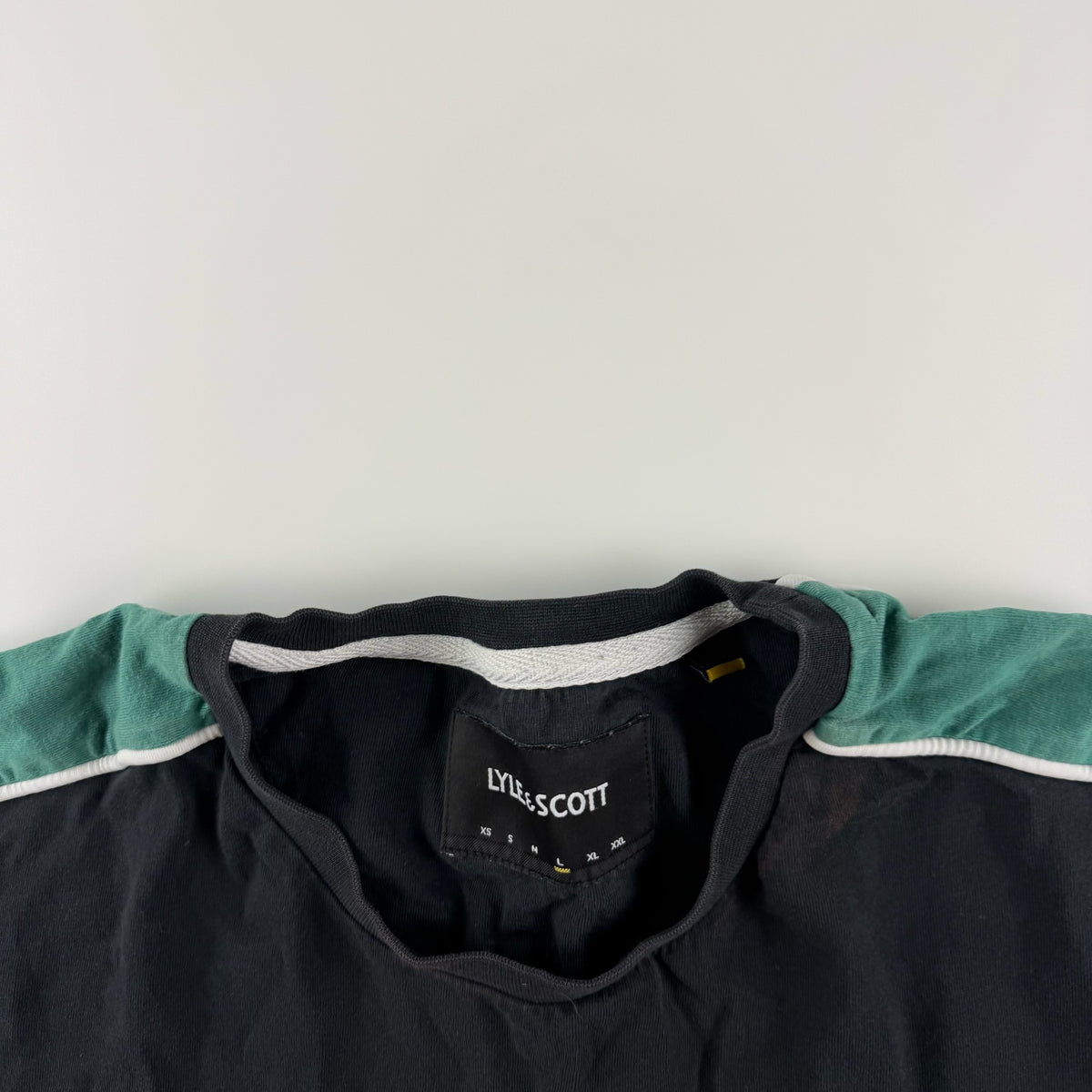 Lyle & Scott Tshirt (L)