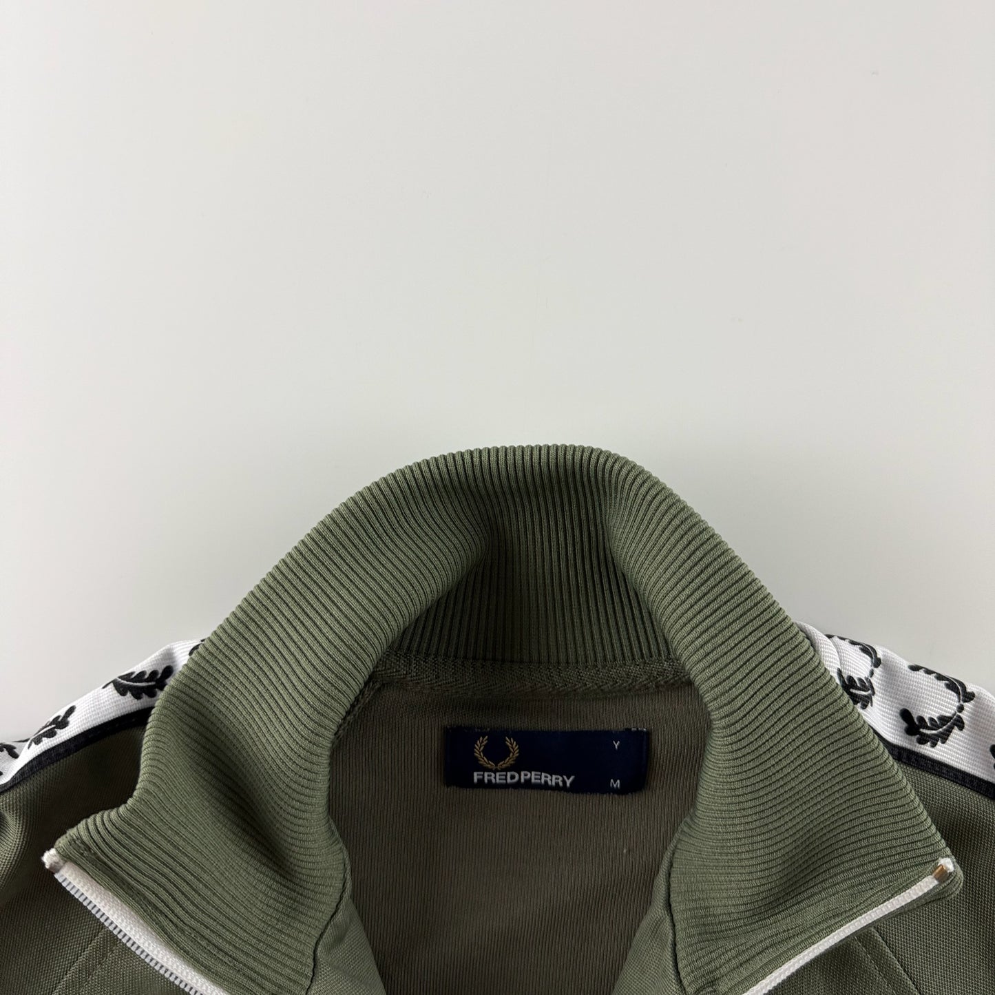Fred Perry Trackjacket (XS)