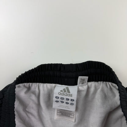 Adidas Shorts (M)