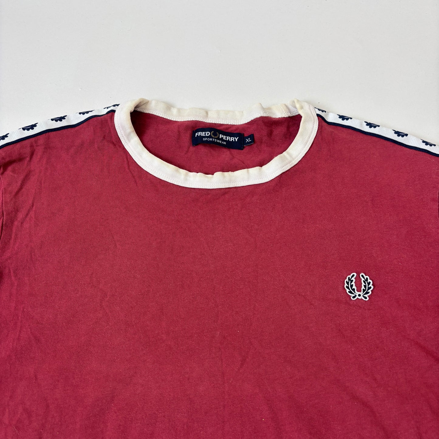 Fred Perry T-Shirt (XL)