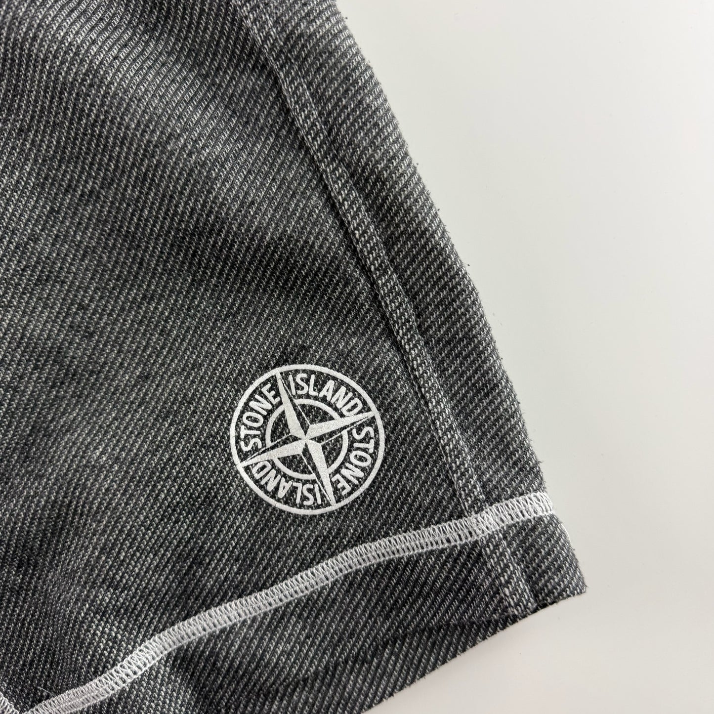 Stone Island Shorts (M)