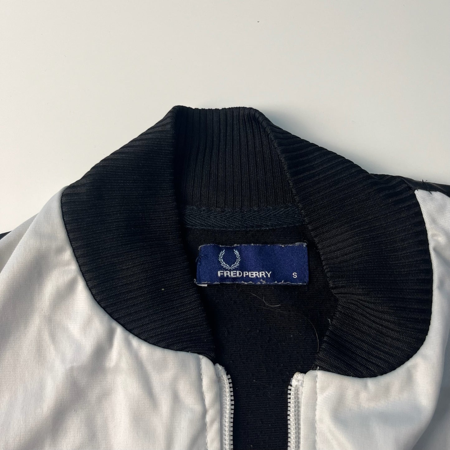 Fred Perry Trackjacket (S)