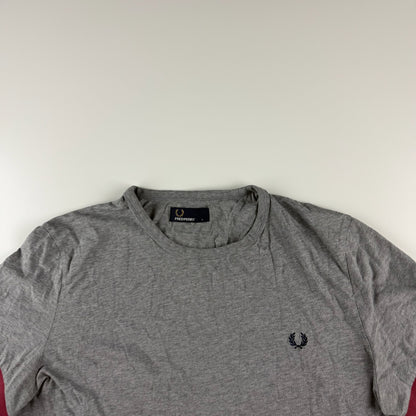 Fred Perry Tshirt (L)
