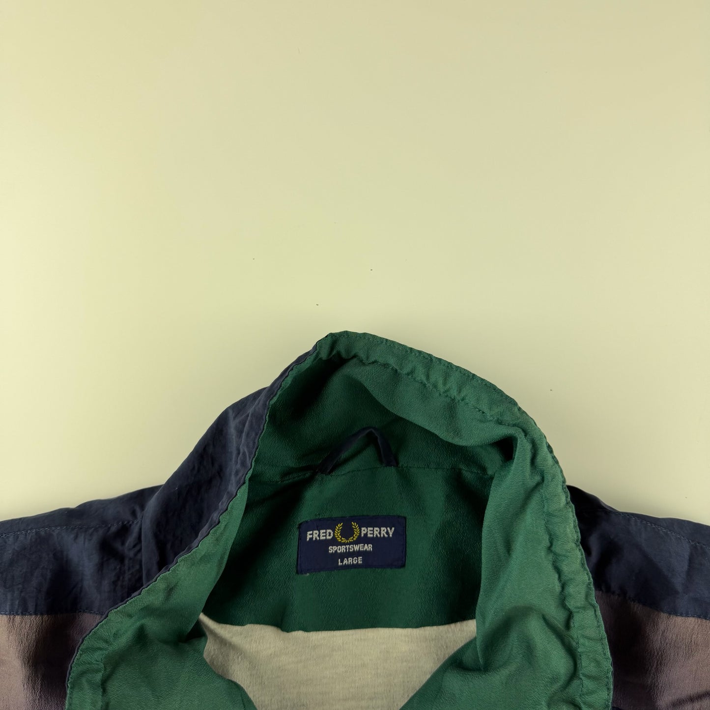 Fred Perry Trackjacket (XL)