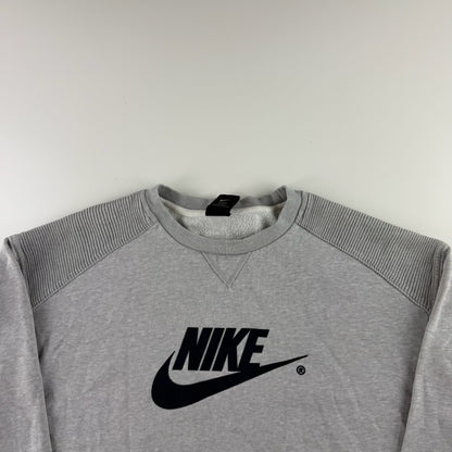 Nike Pulli (L)