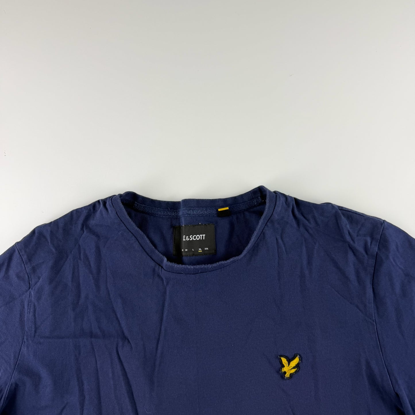 Lyle & Scott Tshirt (XL)