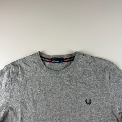 Fred Perry Tshirt (L)