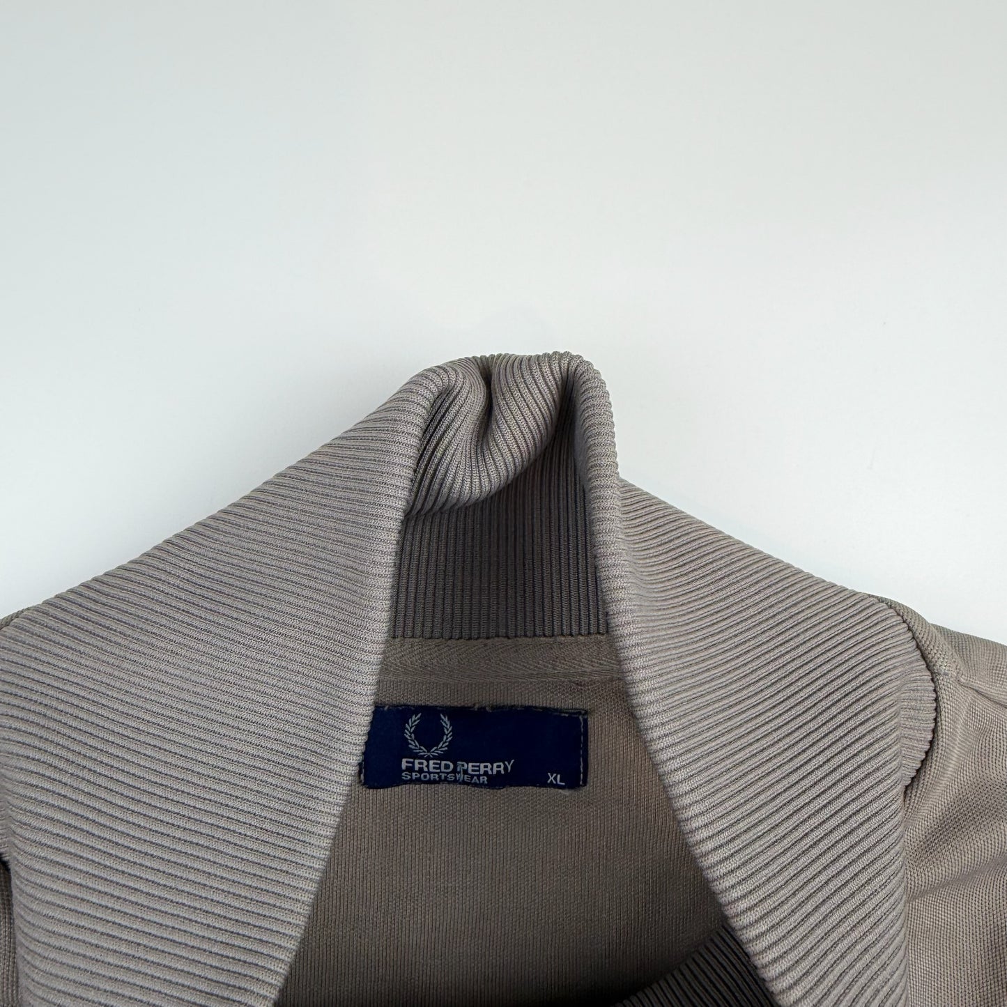 Fred Perry Trackjacket (XL)