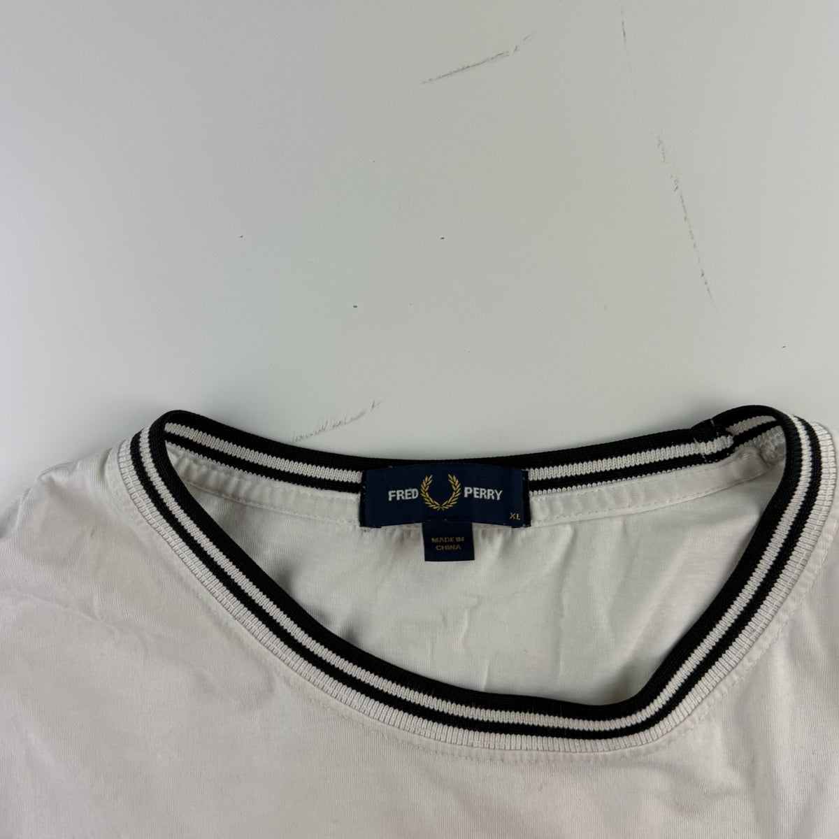 Fred Perry Tshirt (XL)