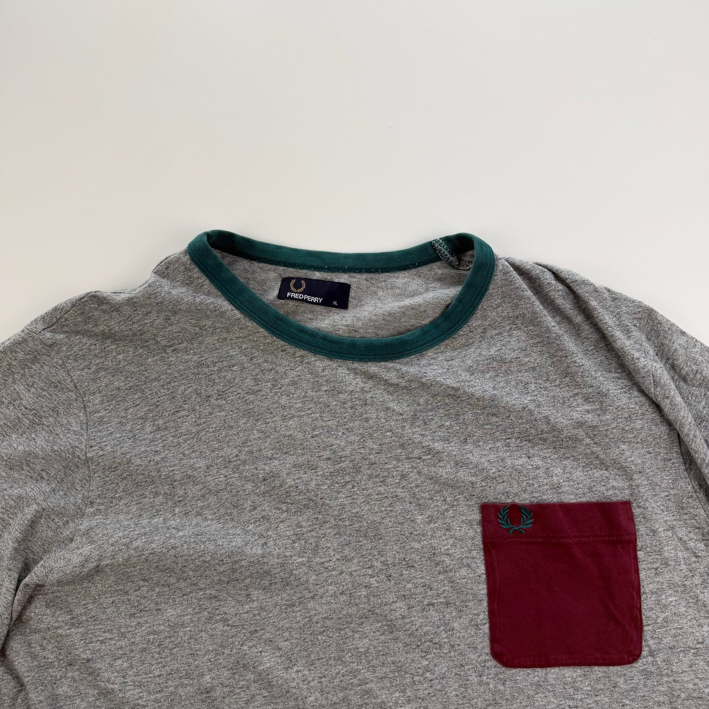 Fred Perry T-Shirt (XL)