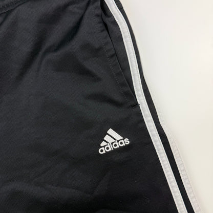 Adidas Shorts (L)