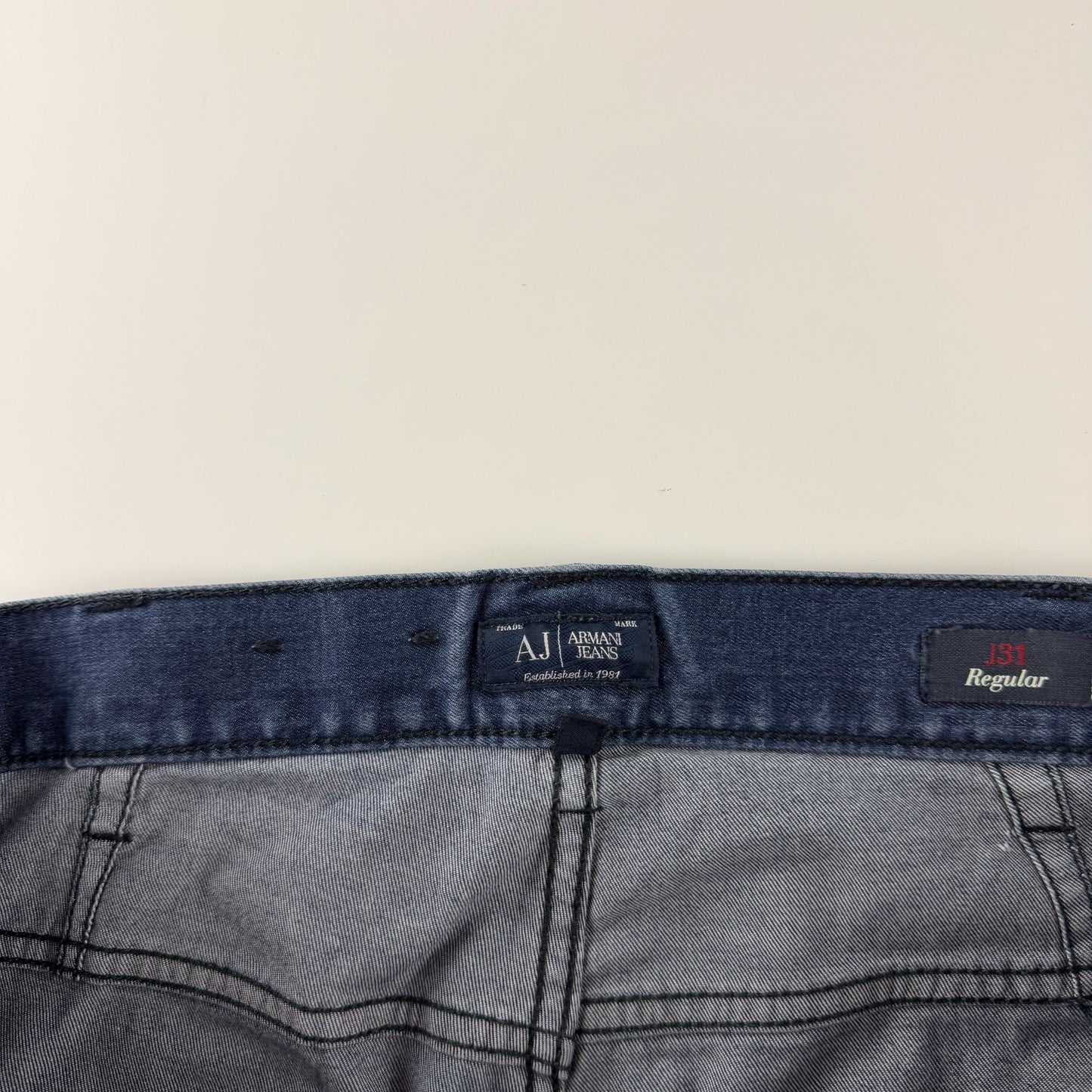Armani Jeans (L)