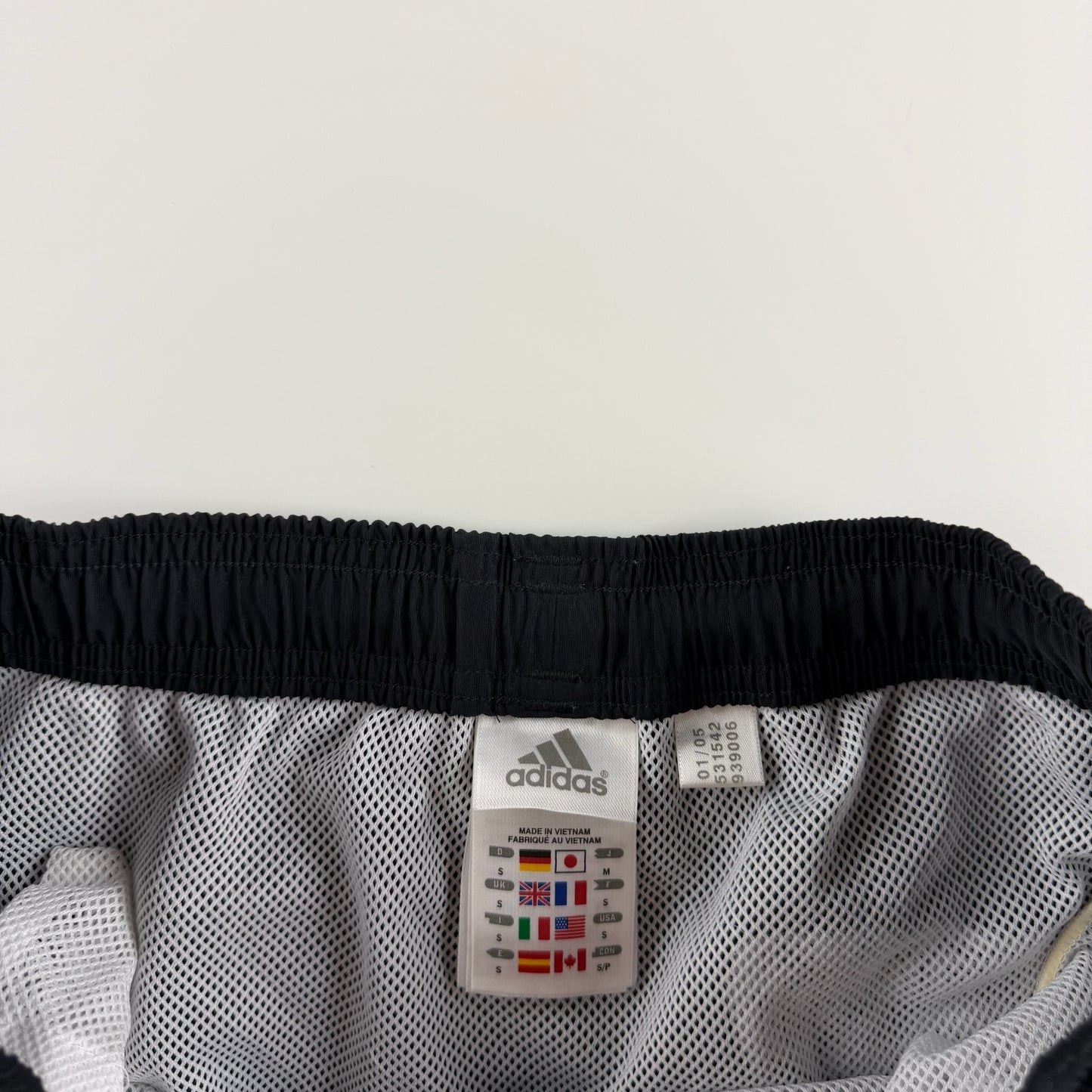 Adidas Shorts (S)