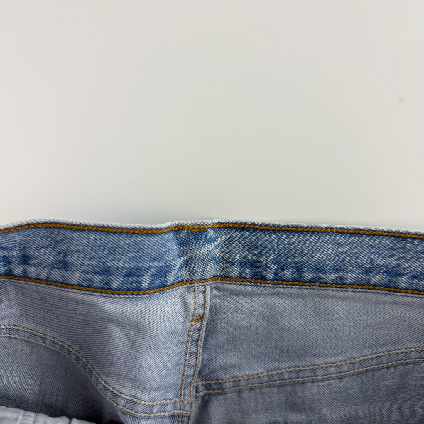 Levi’s Jeans (L)