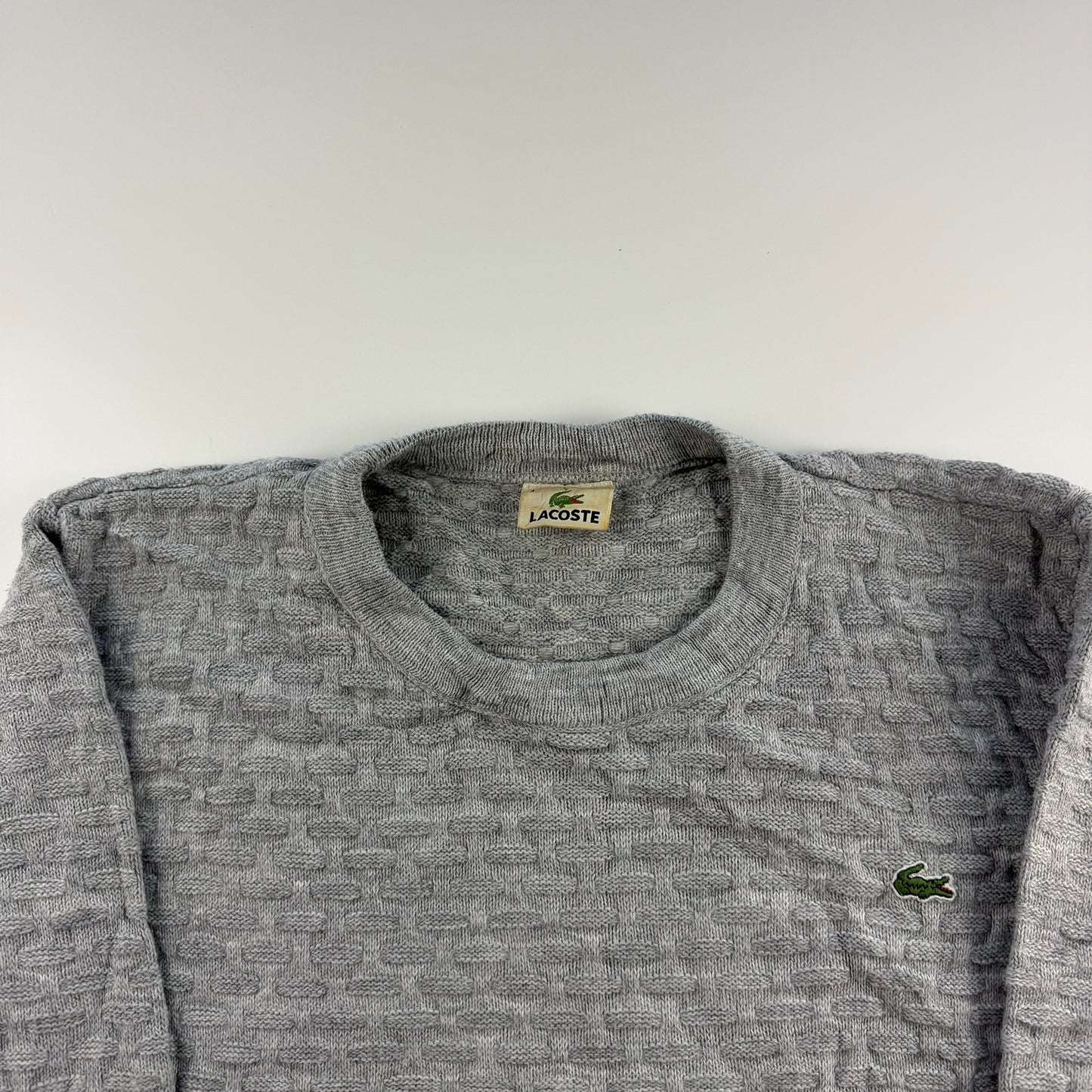 Lacoste sweater (S)