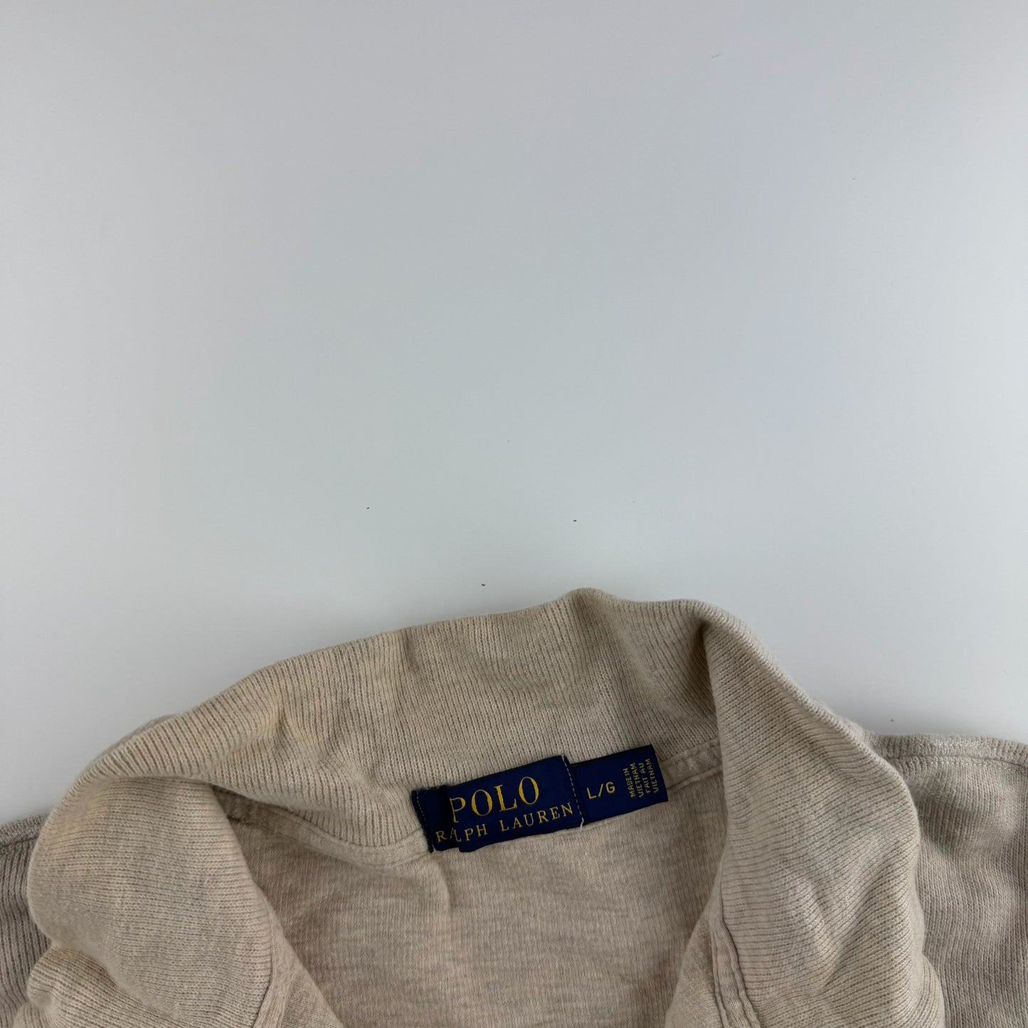 Ralph Lauren Pulli (L)
