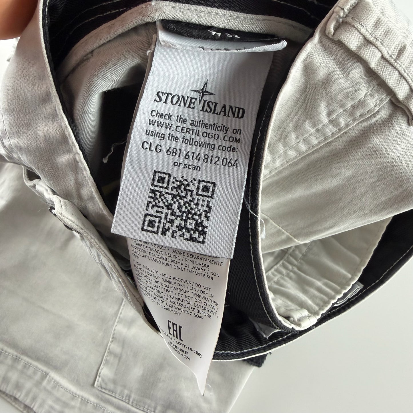 Stone Island Shorts (S)