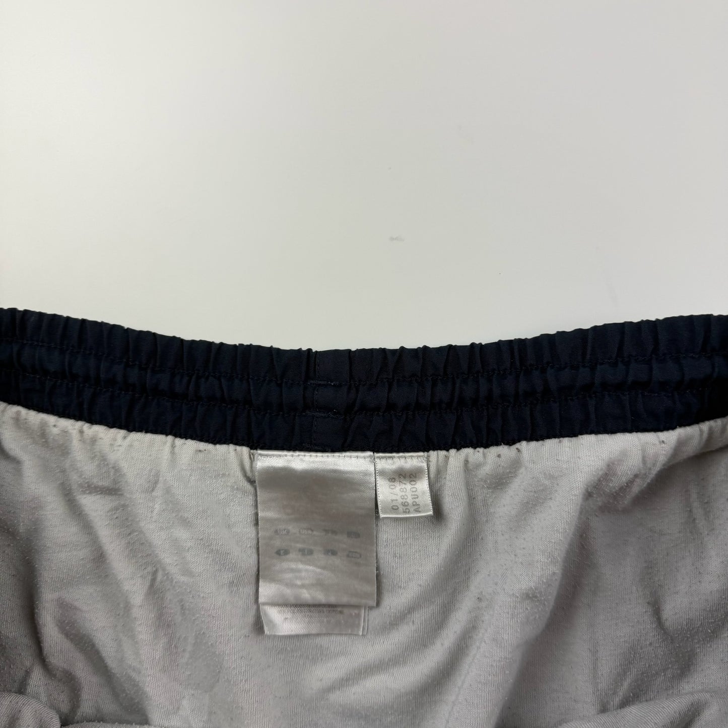 Adidas Shorts (L)