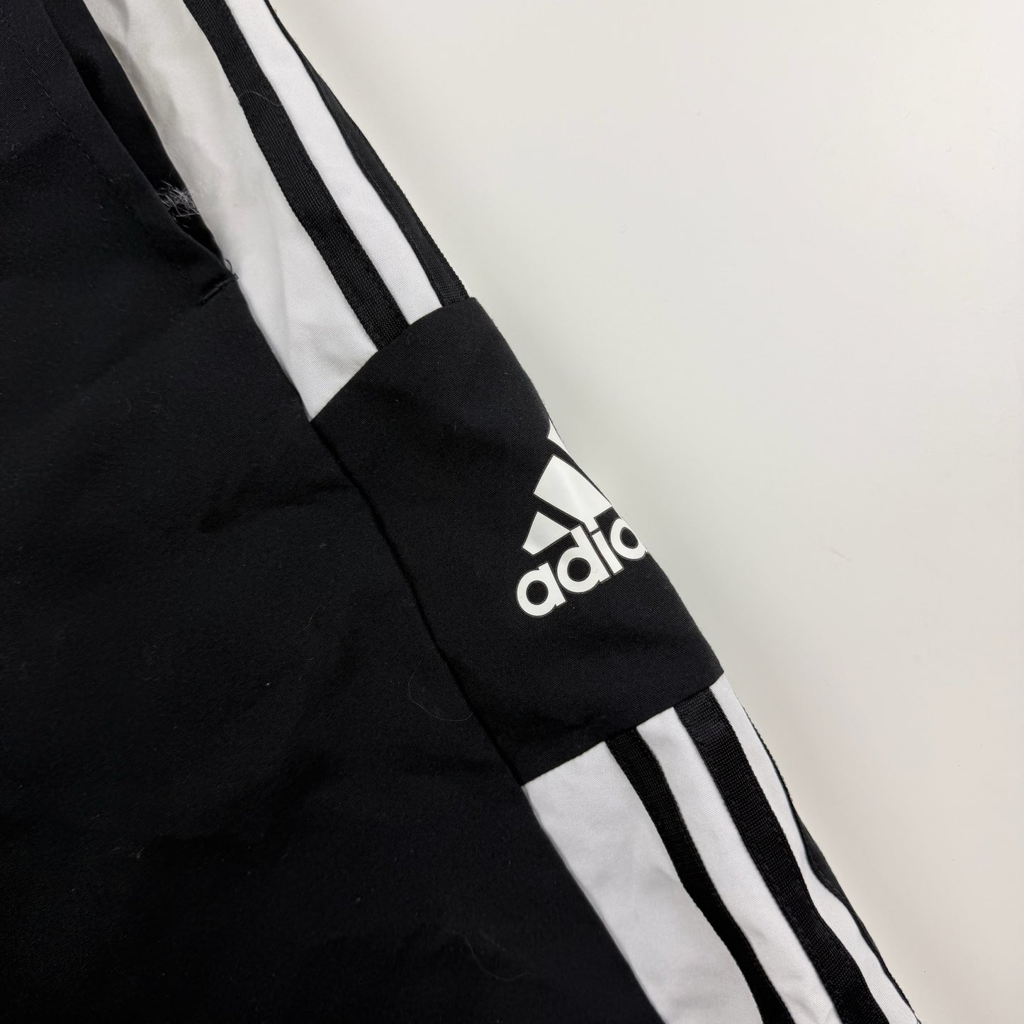 Adidas Shorts (M)