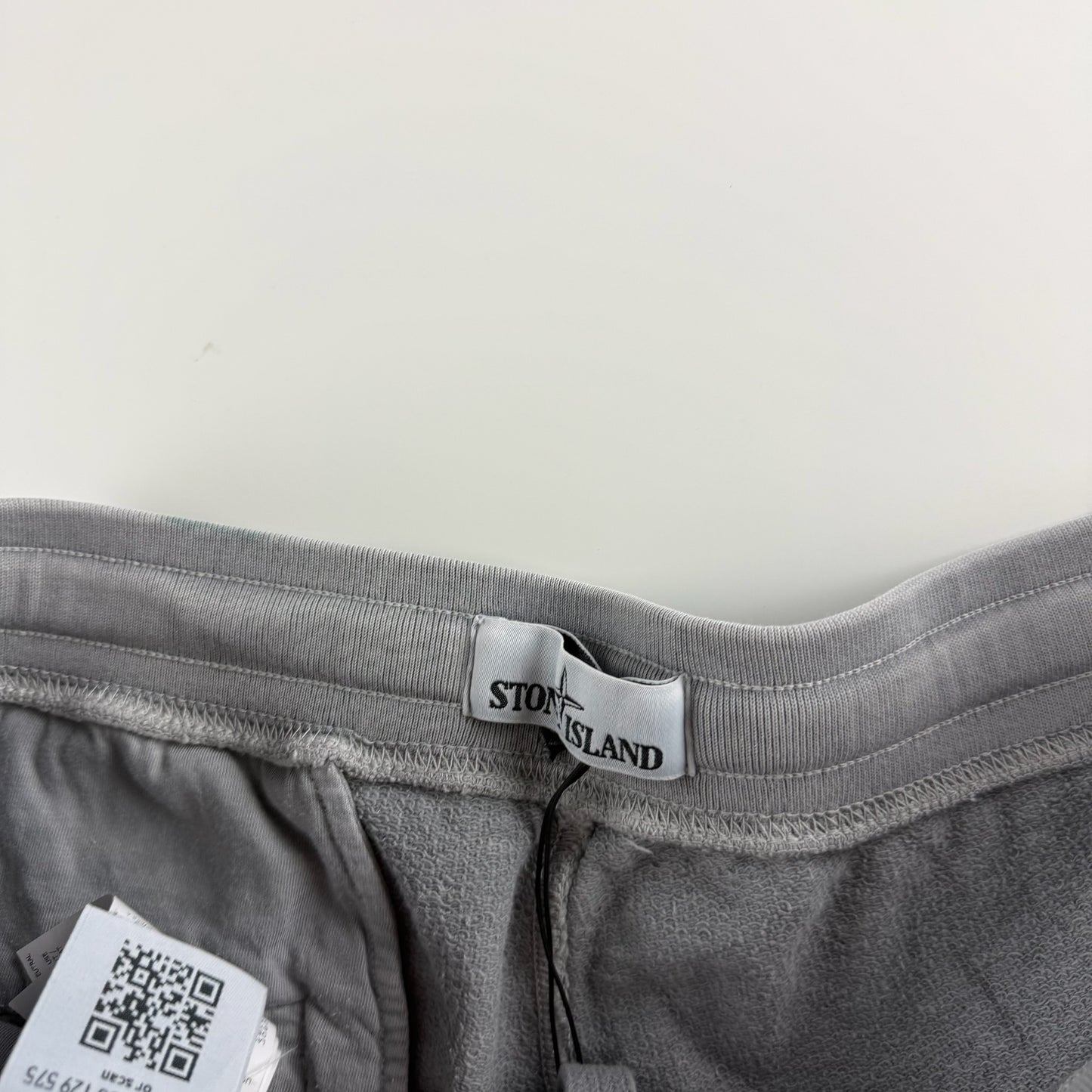 Stone Island Shorts (L)