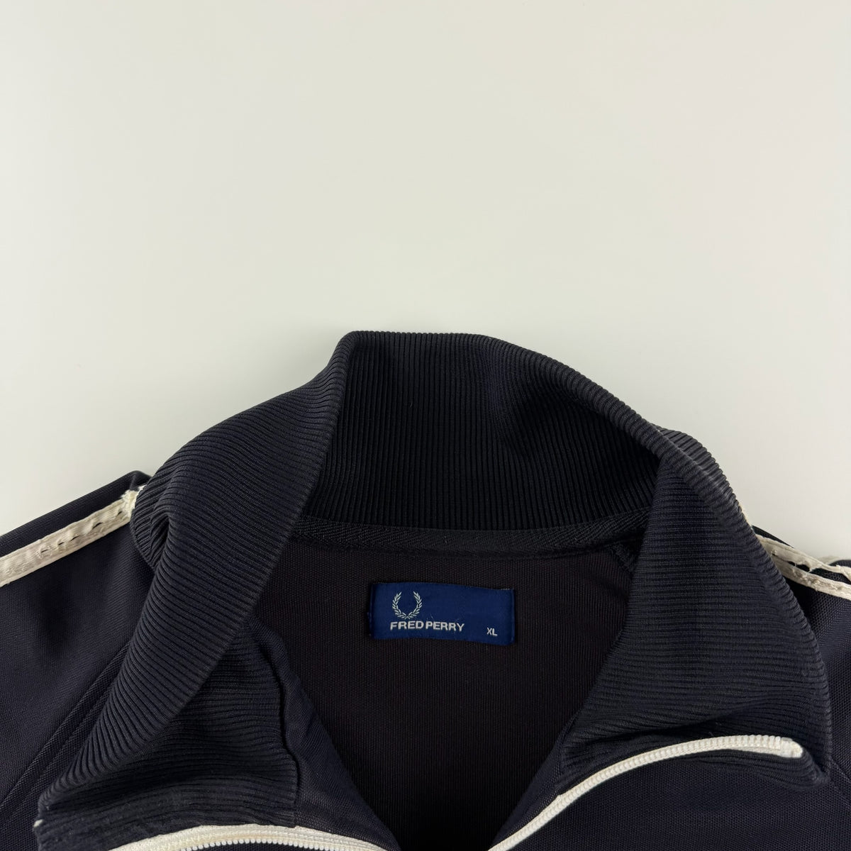Fred Perry Trackjacket (XL)