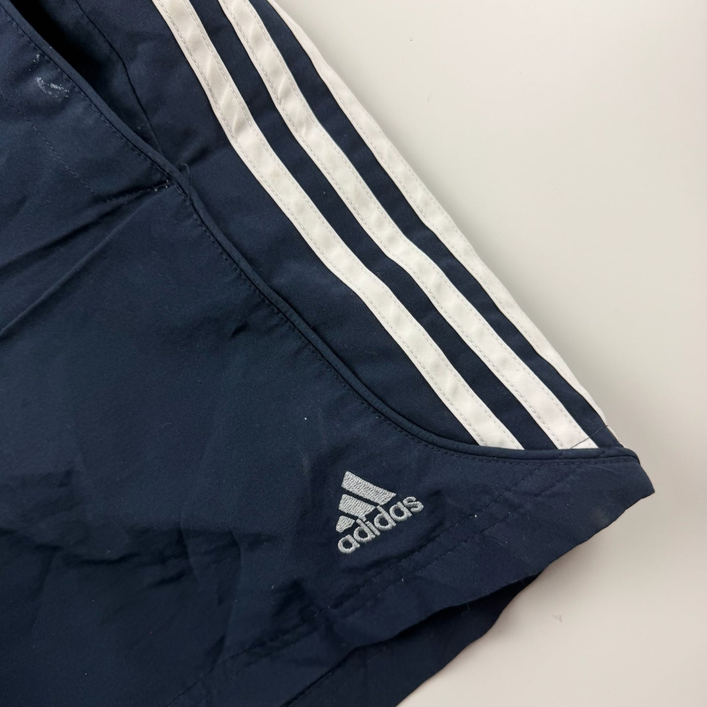 Adidas Shorts (L)