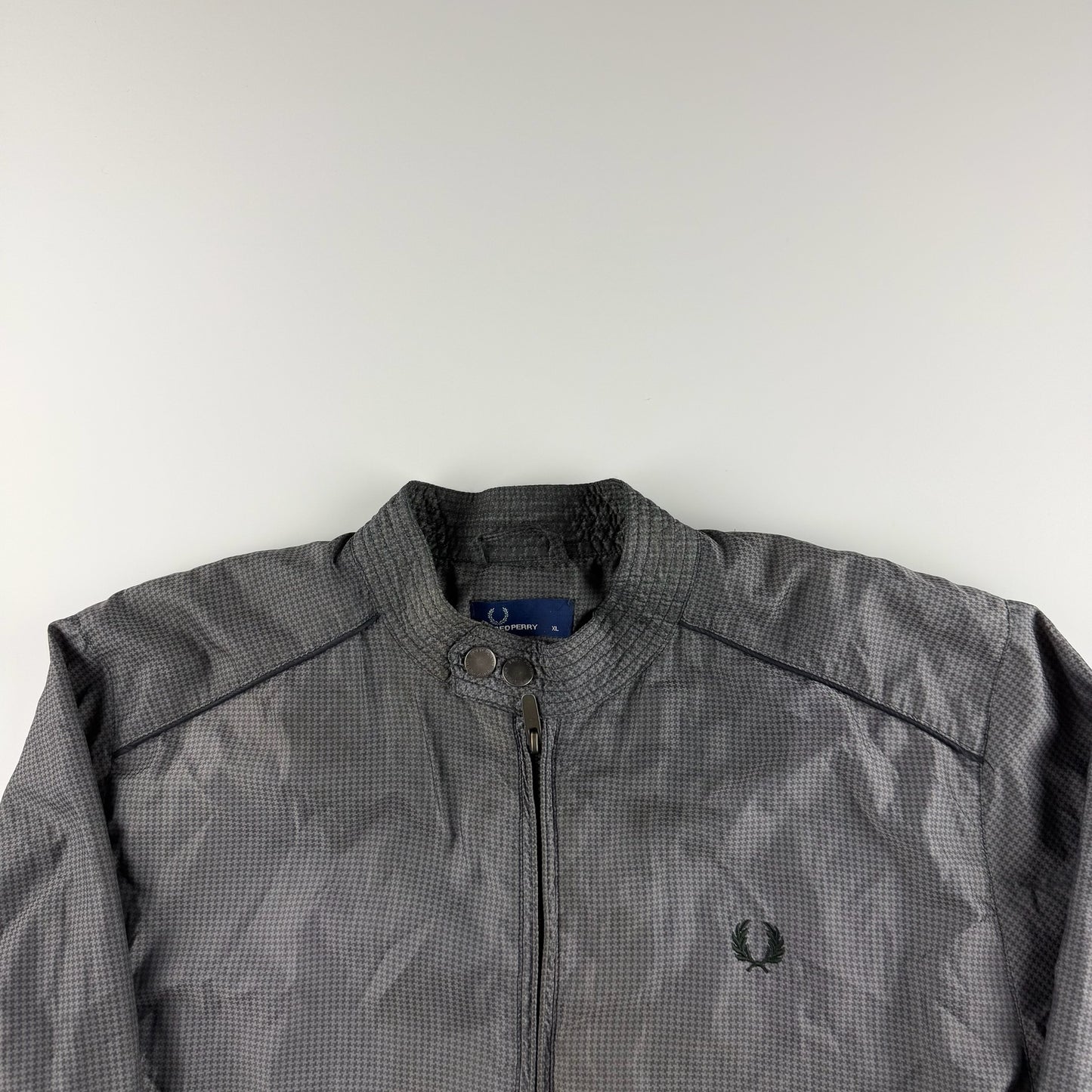 Fred Perry Trackjacket (XL)